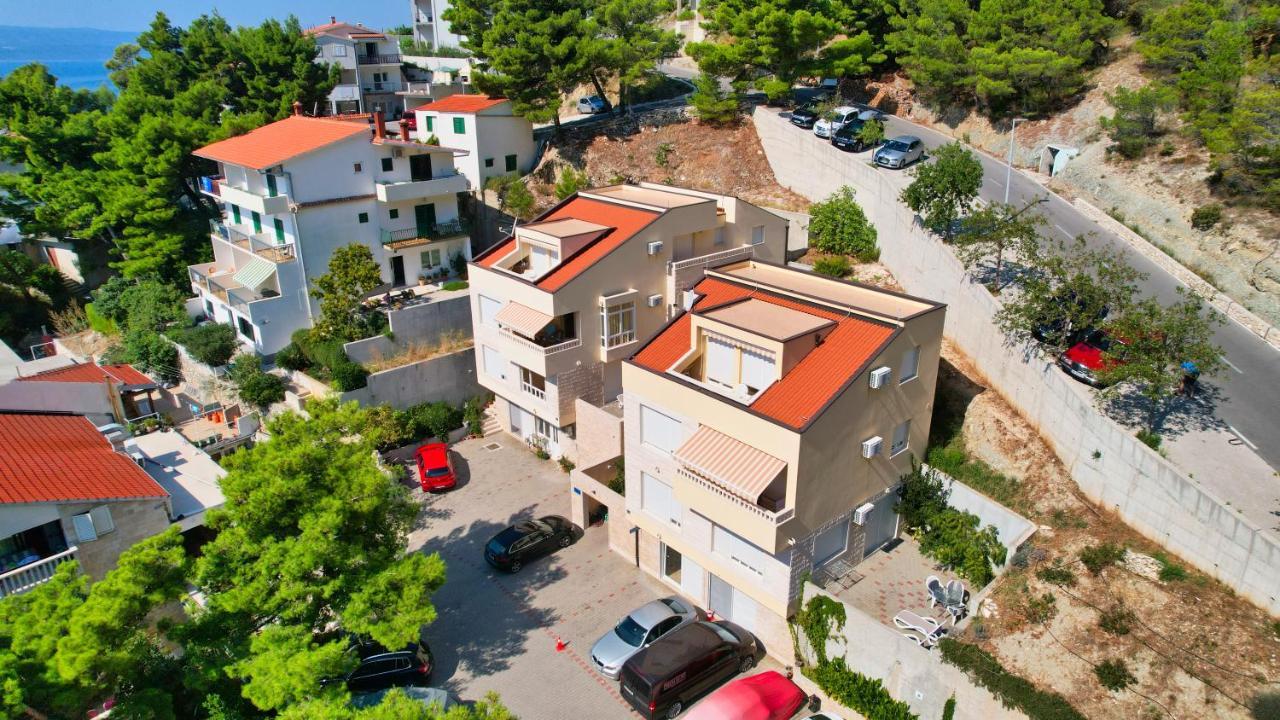 Apartments Villa Astra & Pinija Брела Екстер'єр фото