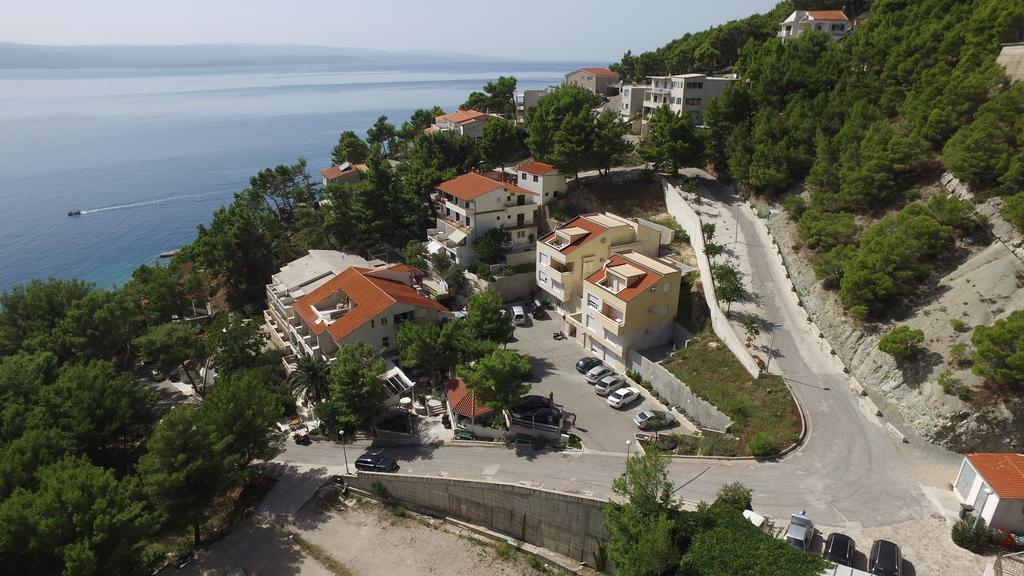 Apartments Villa Astra & Pinija Брела Екстер'єр фото