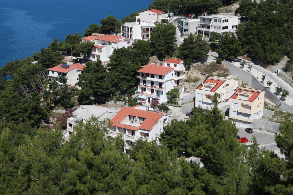 Apartments Villa Astra & Pinija Брела Екстер'єр фото