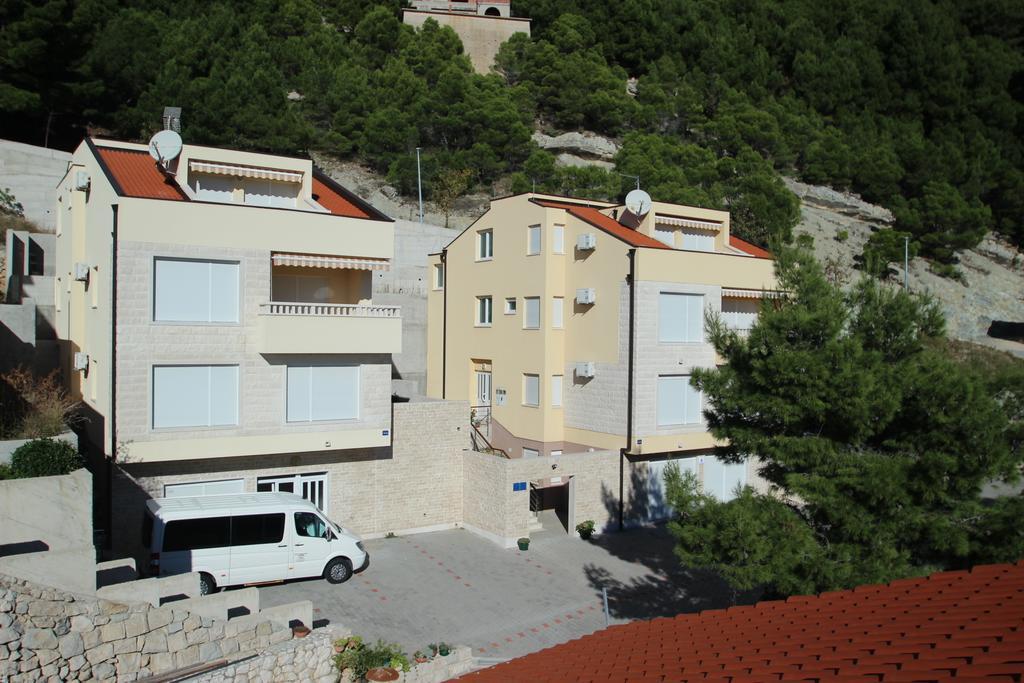 Apartments Villa Astra & Pinija Брела Екстер'єр фото