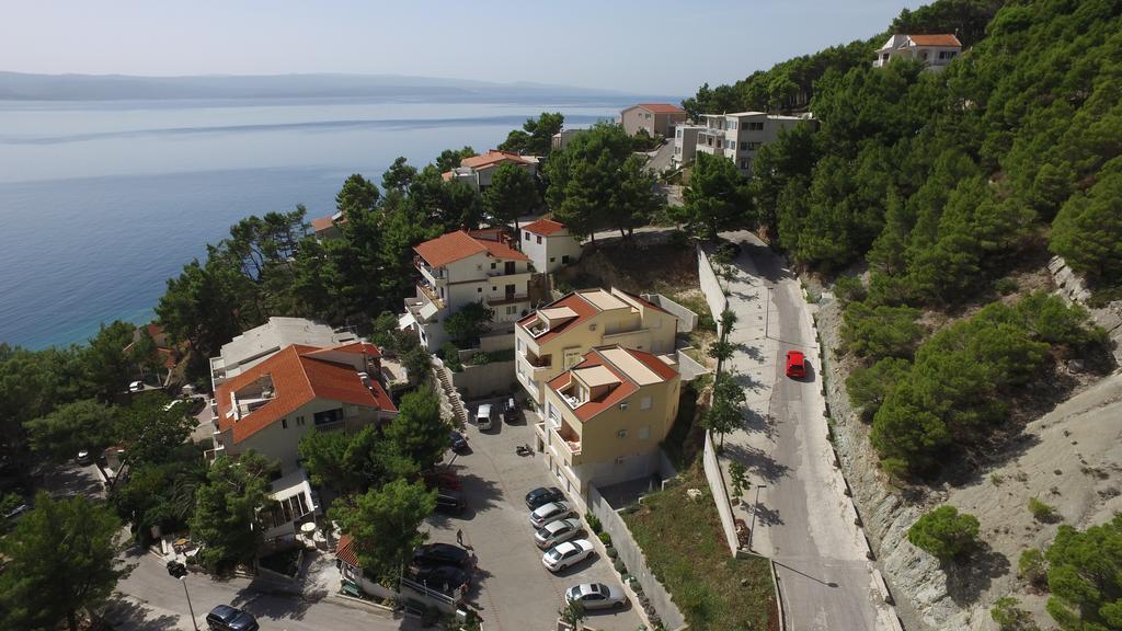 Apartments Villa Astra & Pinija Брела Екстер'єр фото