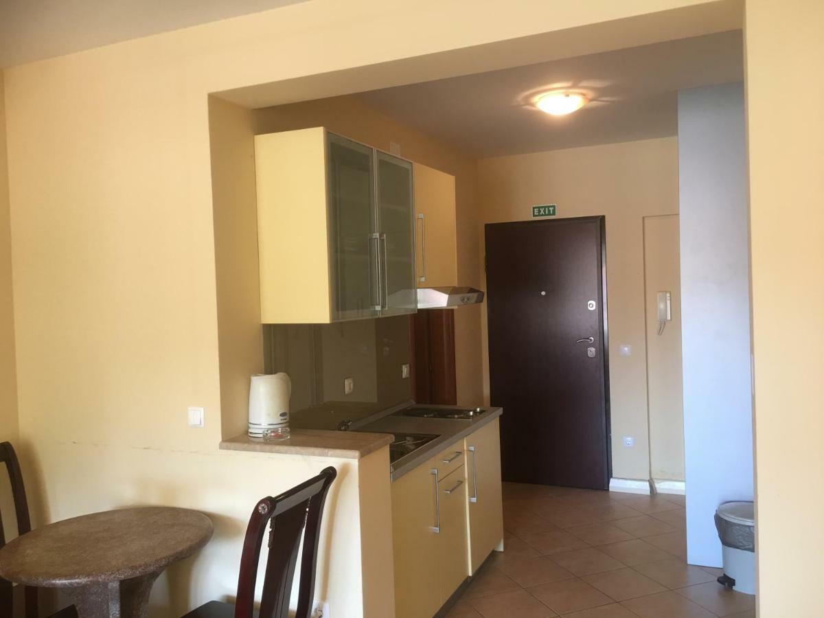 Apartments Villa Astra & Pinija Брела Екстер'єр фото
